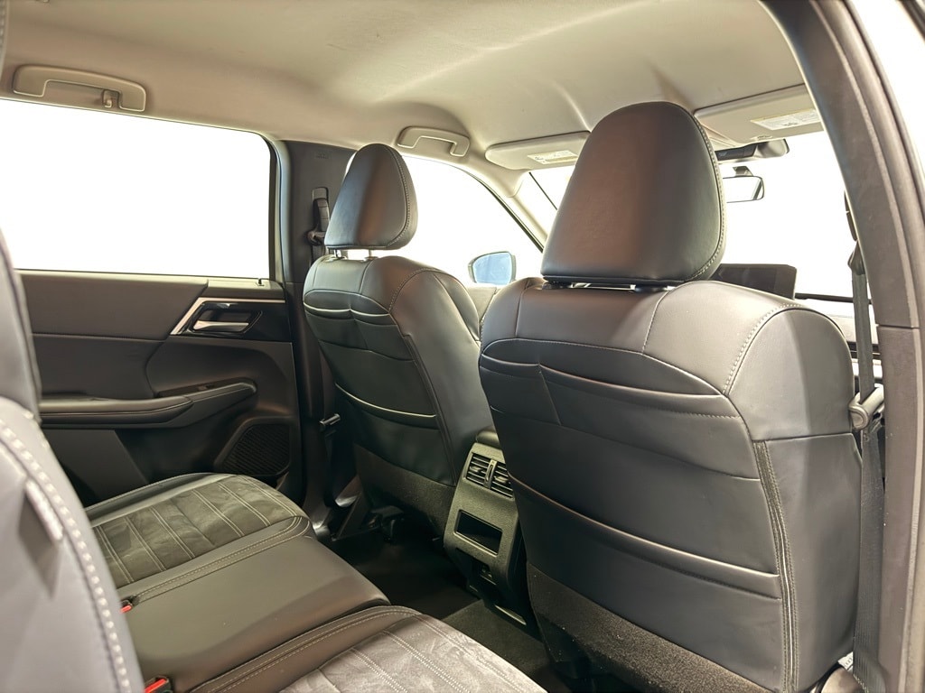 2024 MITSUBISHI OUTLANDER - Image 32