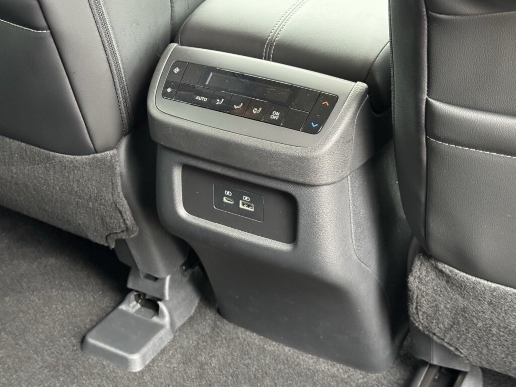 2025 NISSAN PATHFINDER - Image 24