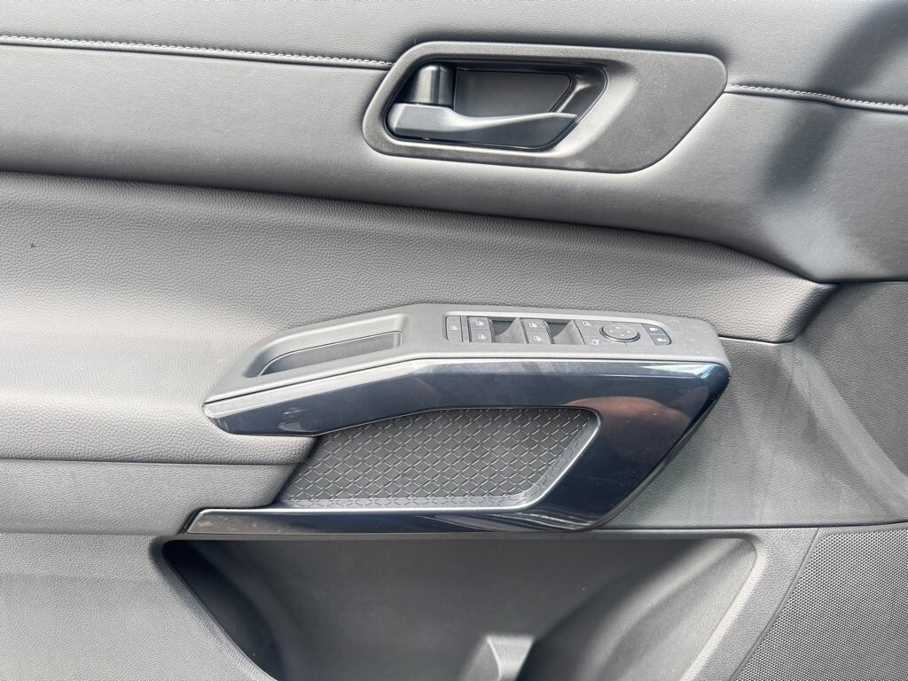 2025 NISSAN PATHFINDER - Image 14