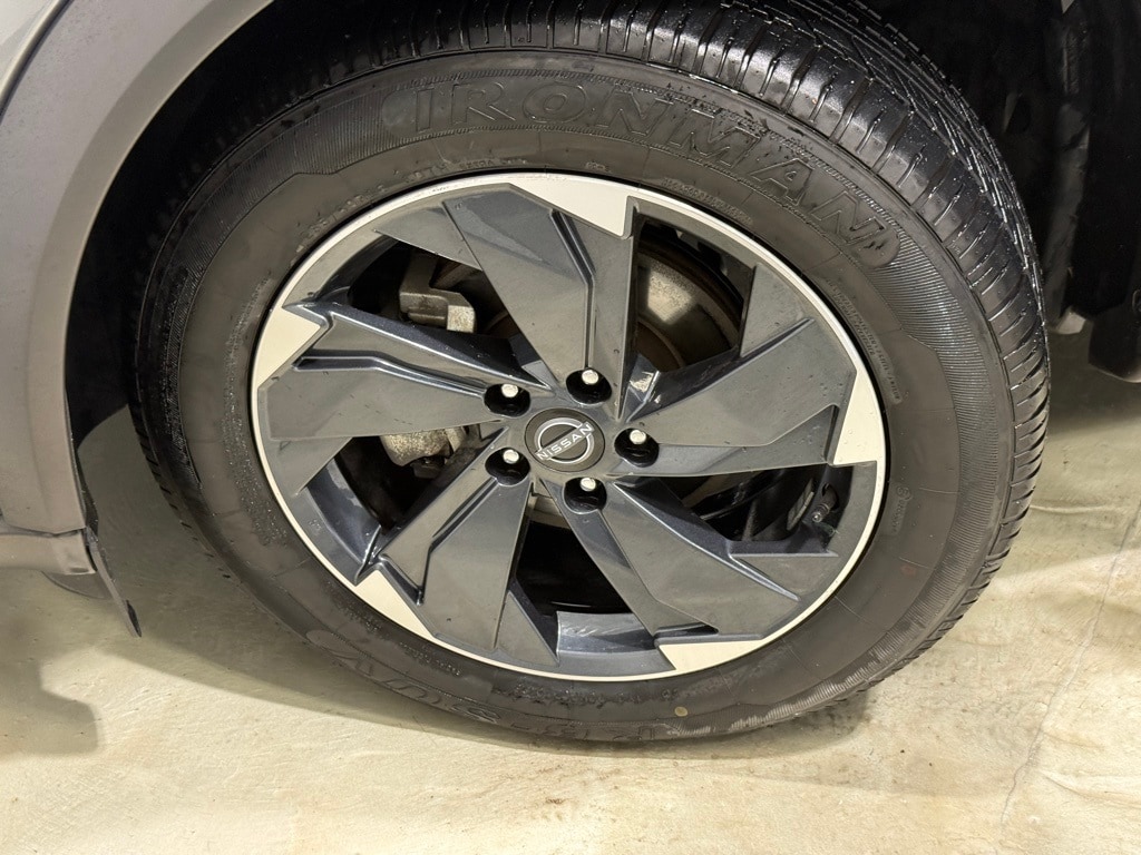 2024 NISSAN ROGUE - Image 8