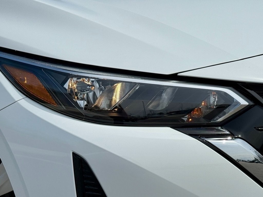 2025 NISSAN SENTRA - Image 2