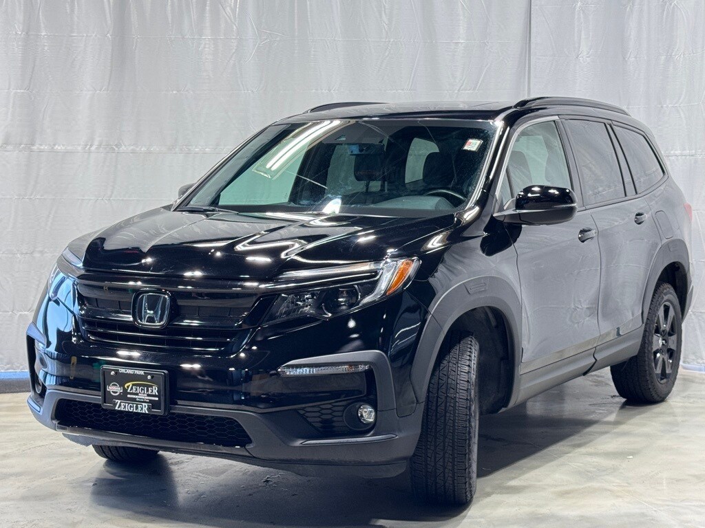 2022 Honda Pilot TrailSport photo 3