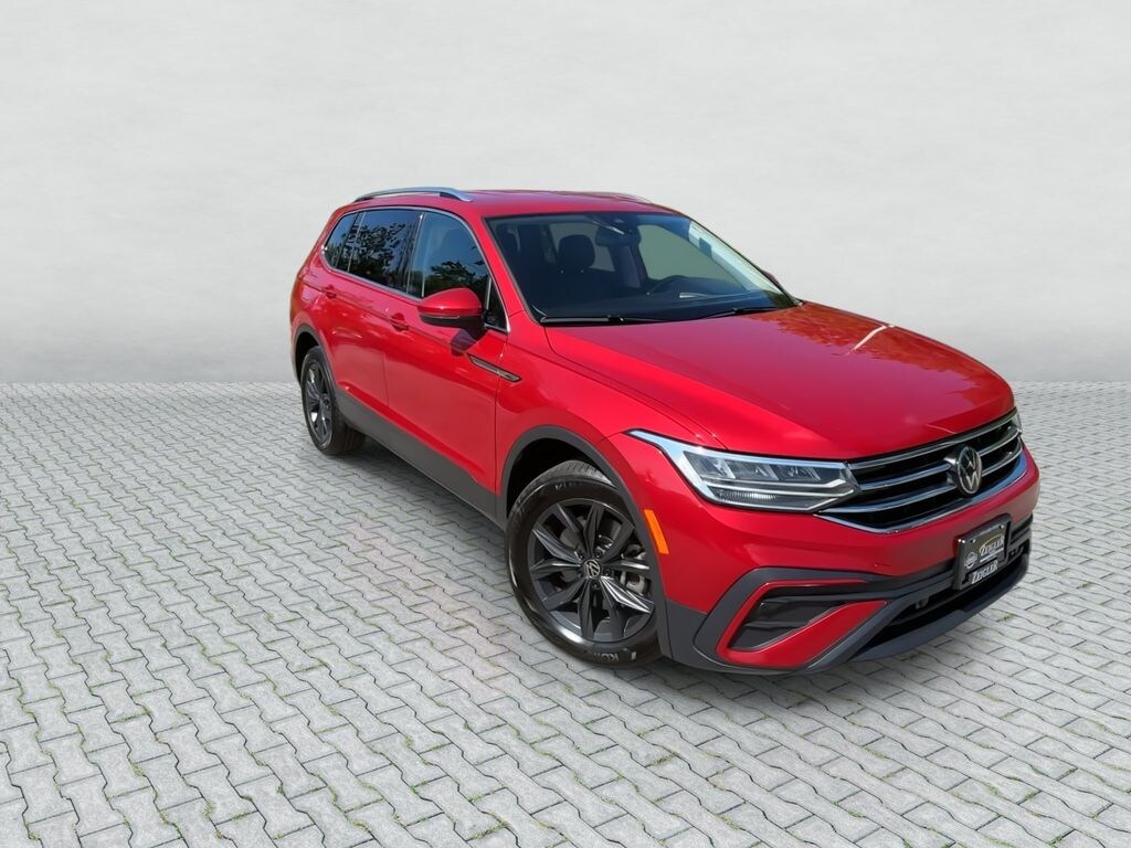 Certified 2024 Volkswagen Tiguan 2.0T SE SUV