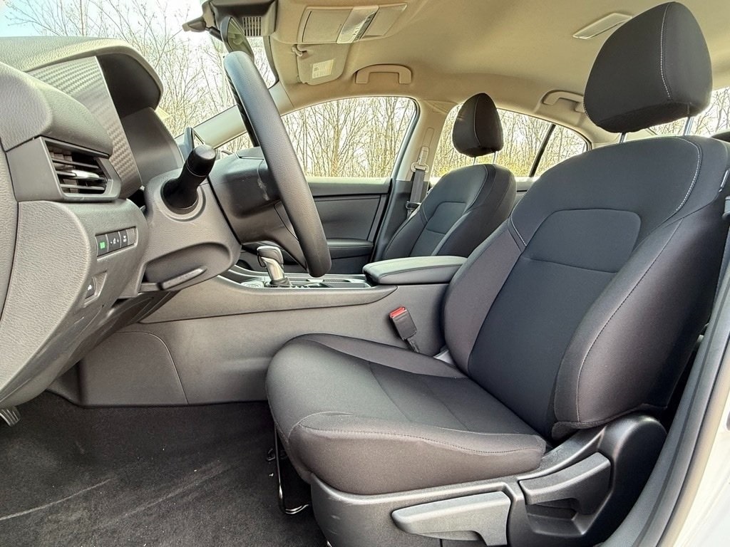 2025 NISSAN SENTRA - Image 19