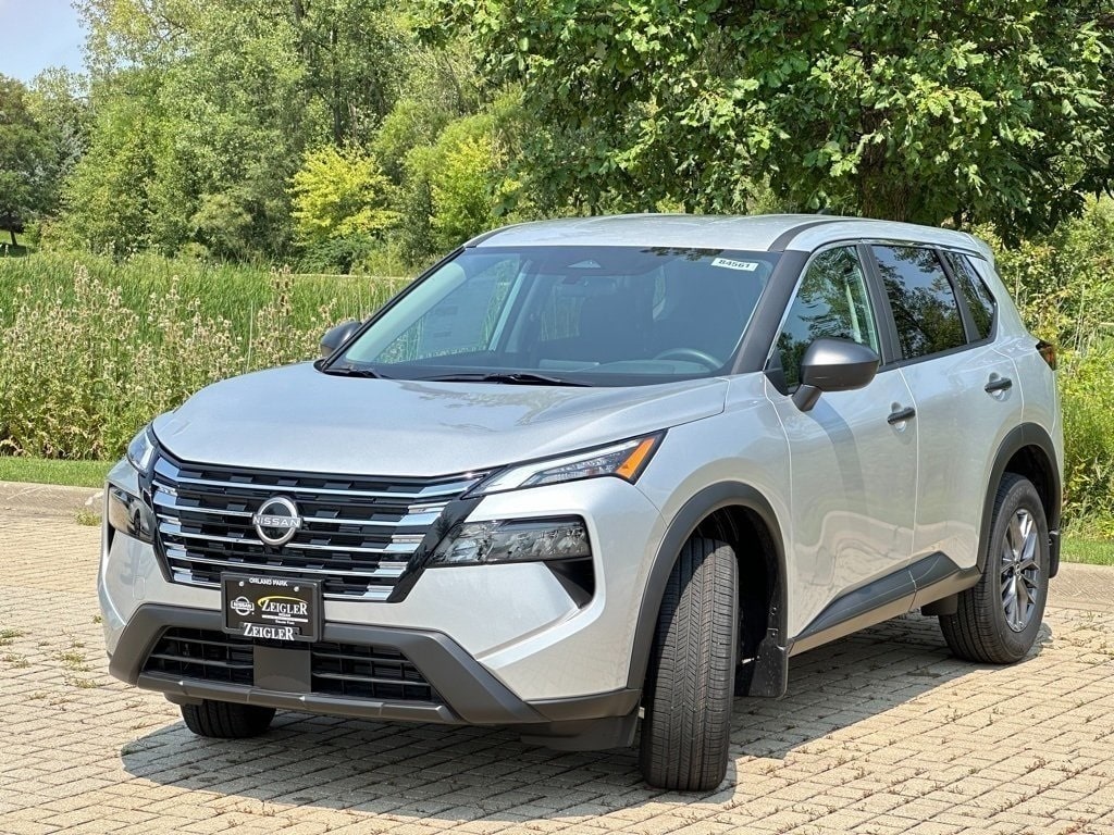 2025 NISSAN ROGUE - Image 4