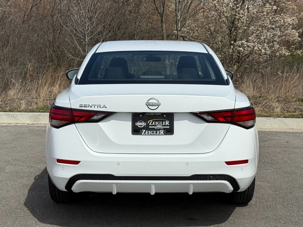 2025 NISSAN SENTRA - Image 8