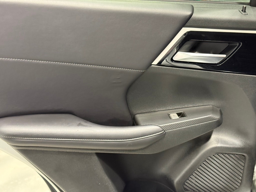 2024 MITSUBISHI OUTLANDER - Image 24
