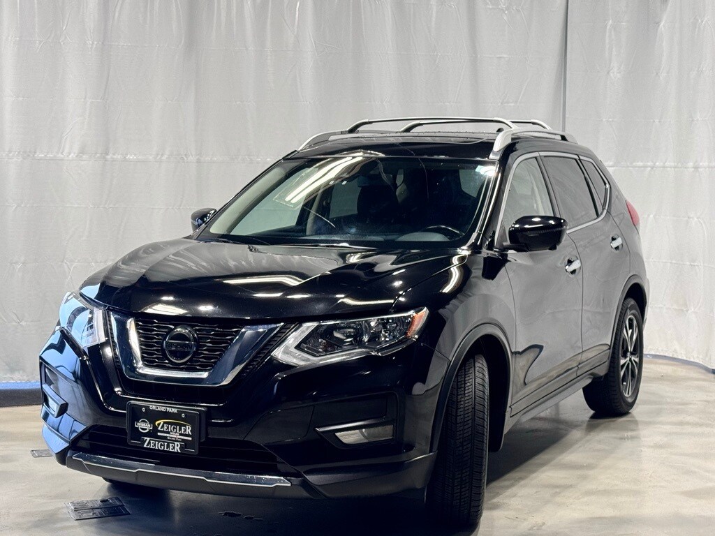 2020 Nissan Rogue SV AWD photo 3