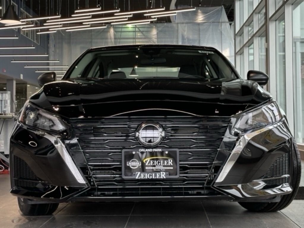 Certified 2025 Nissan Altima S Sedan