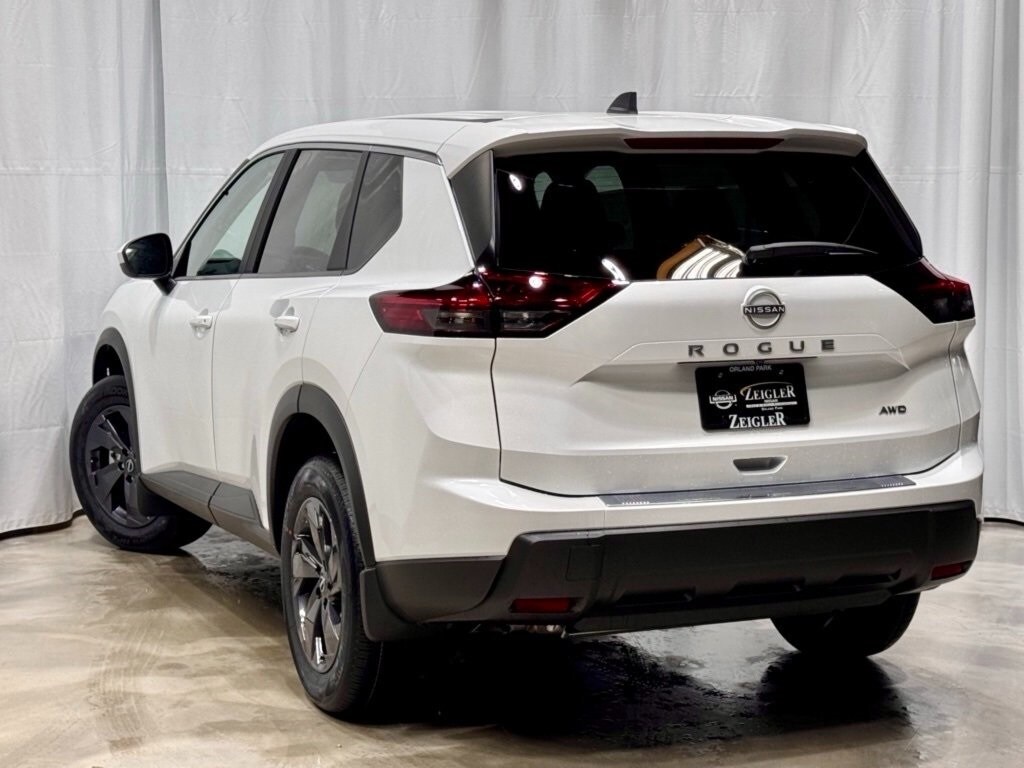 New 2026 Nissan Rogue SV SUV