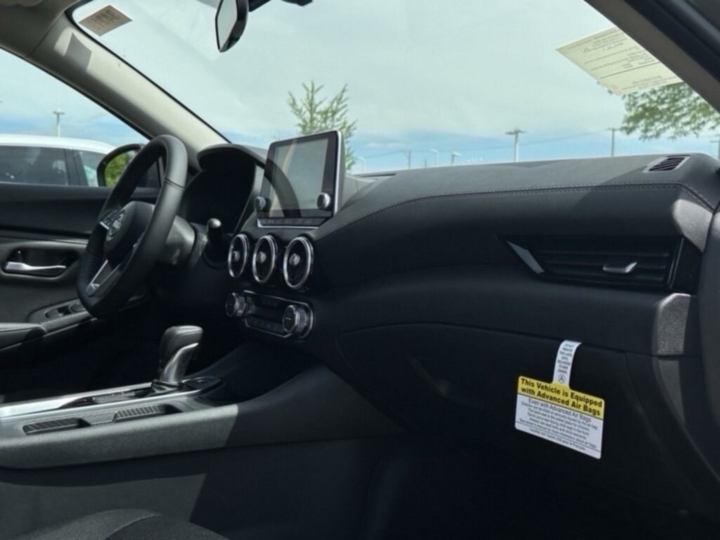 2025 NISSAN SENTRA - Image 23