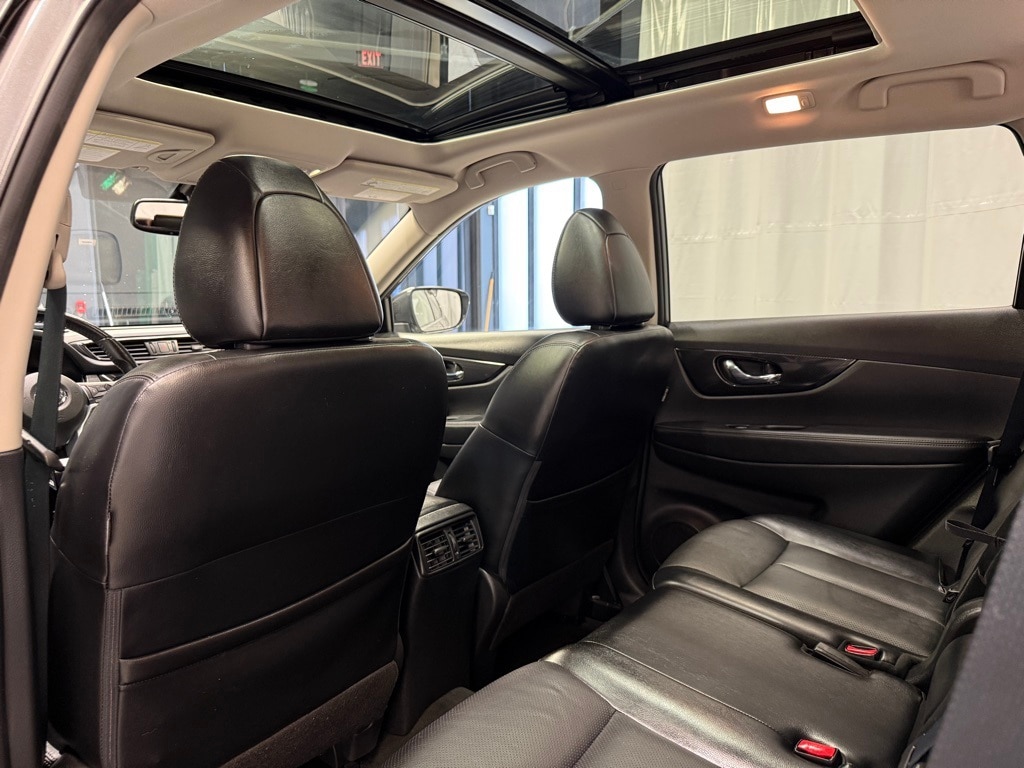 2018 NISSAN ROGUE - Image 21