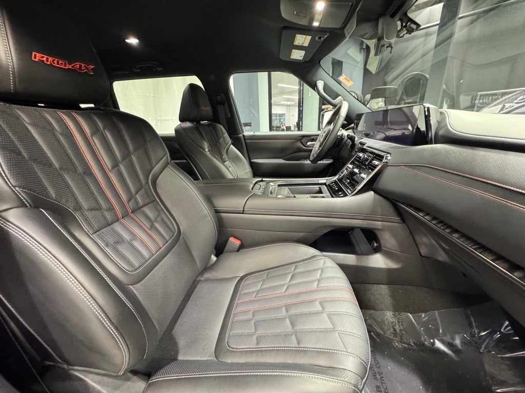 2025 NISSAN ARMADA - Image 30