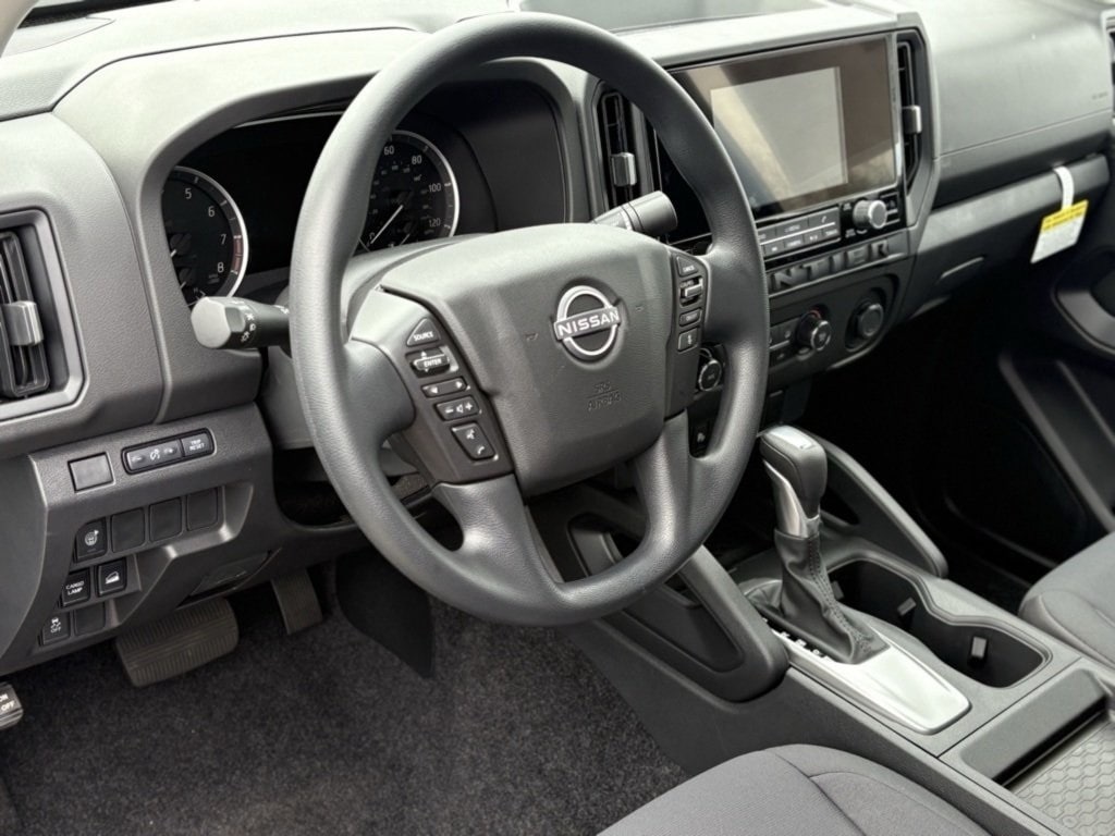 2025 NISSAN FRONTIER - Image 17