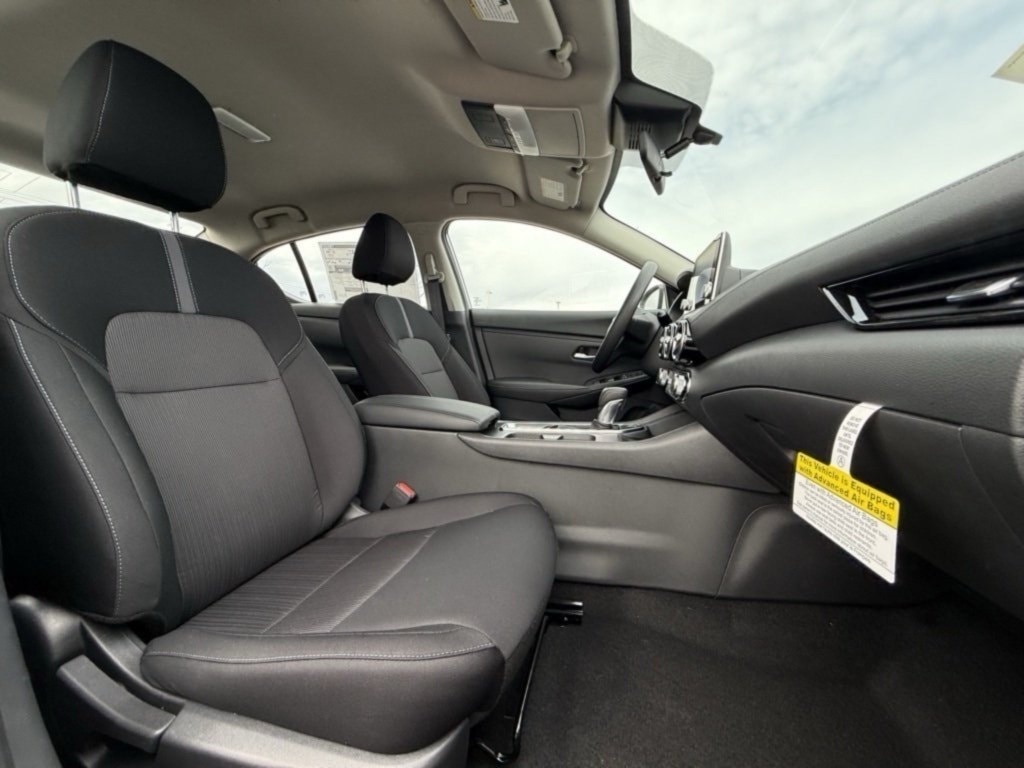 2025 NISSAN SENTRA - Image 27