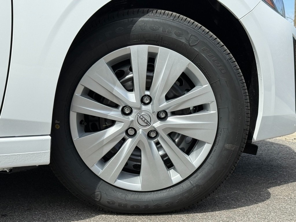 2025 NISSAN SENTRA - Image 5