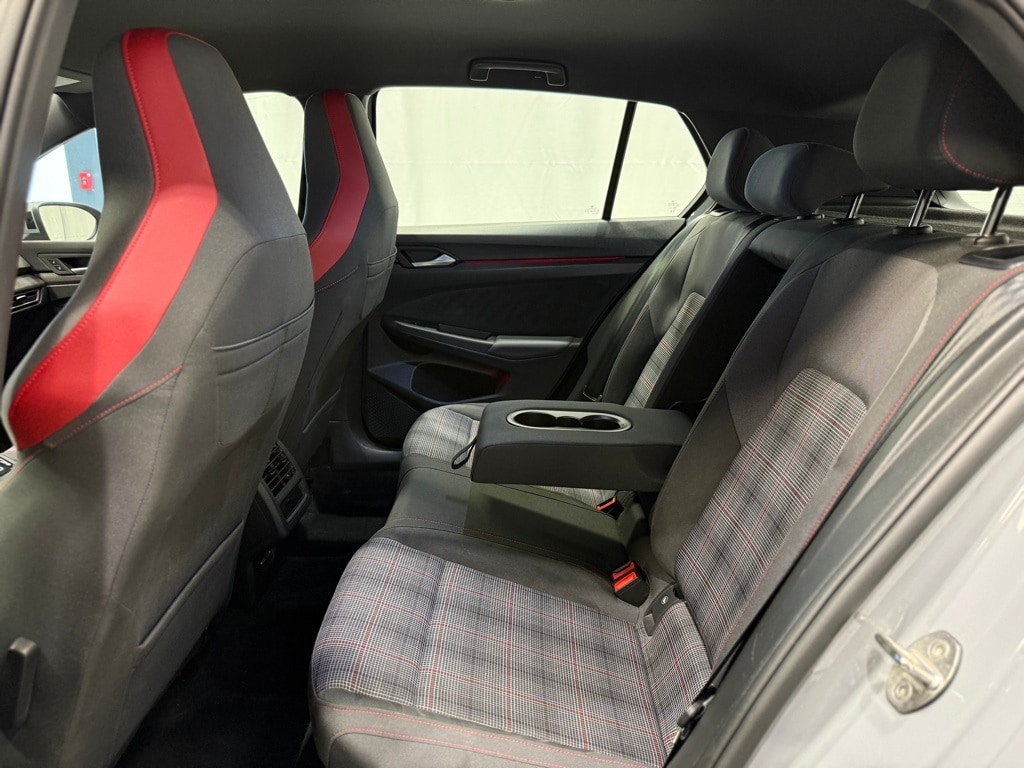 2024 VOLKSWAGEN GOLF GTI - Image 27
