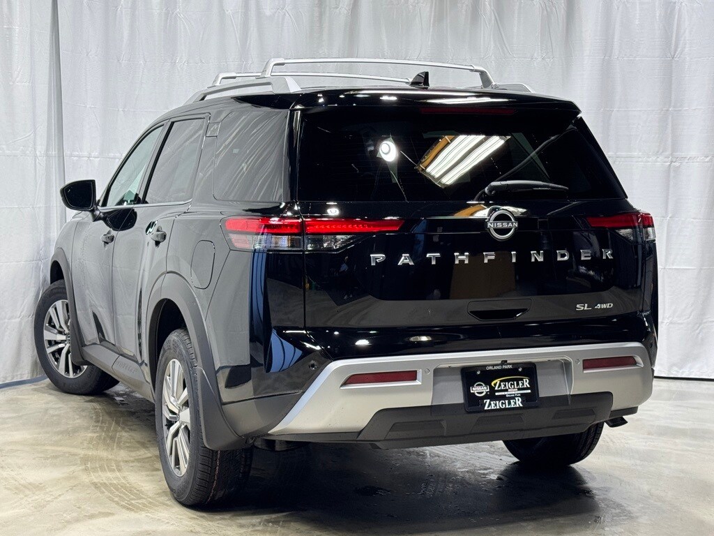 New 2025 Nissan Pathfinder SL SUV