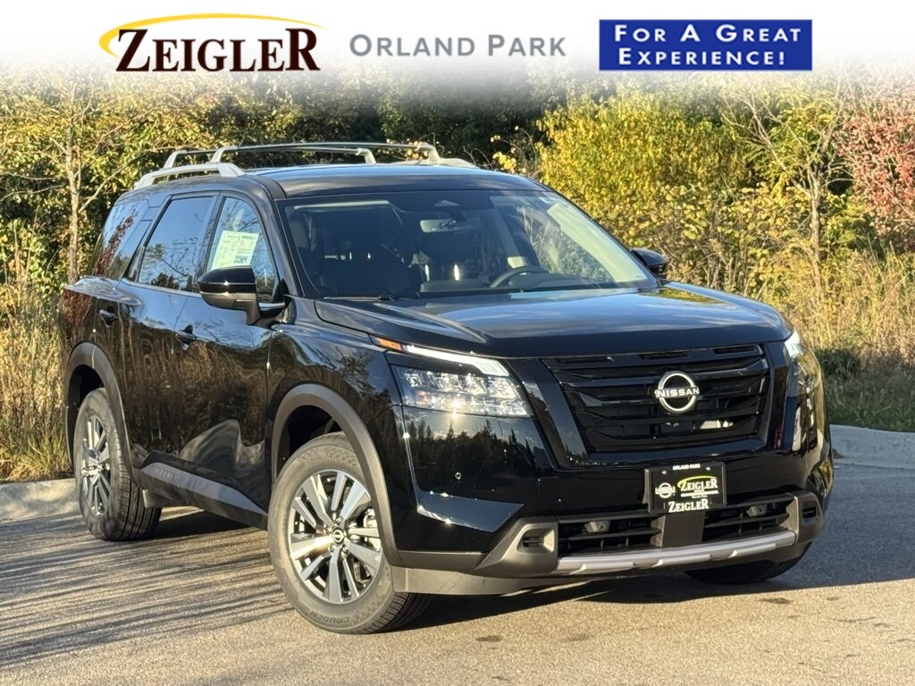 New 2025 Nissan Pathfinder SL SUV