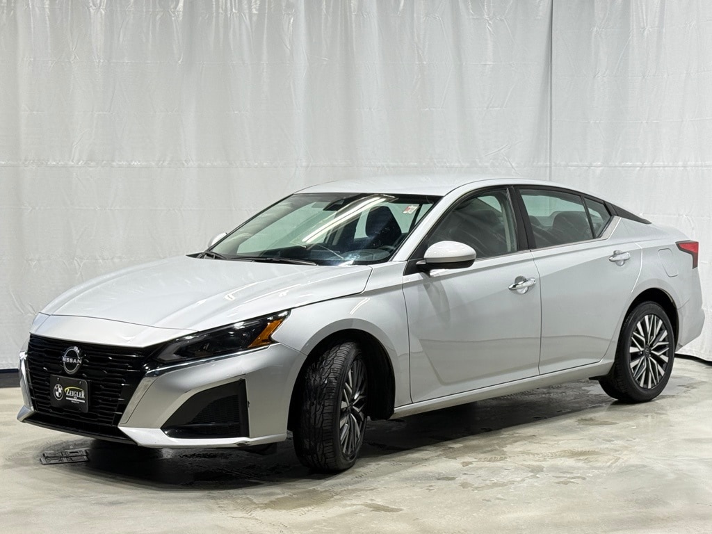 2023 NISSAN ALTIMA - Image 3