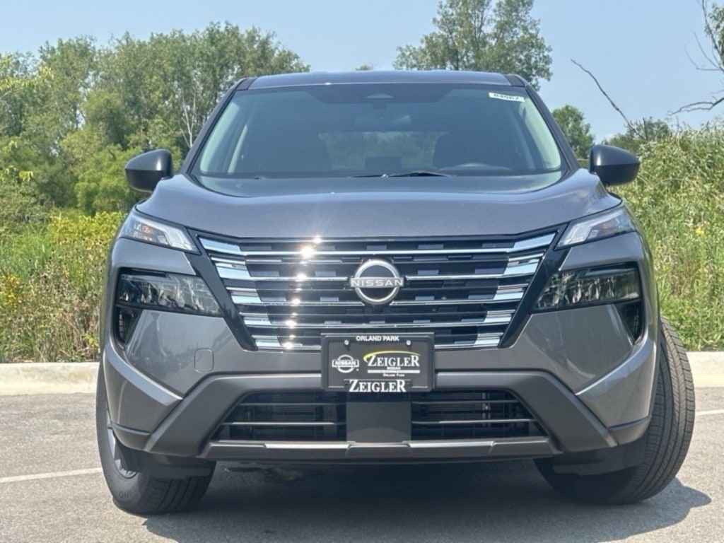 2025 NISSAN ROGUE - Image 2