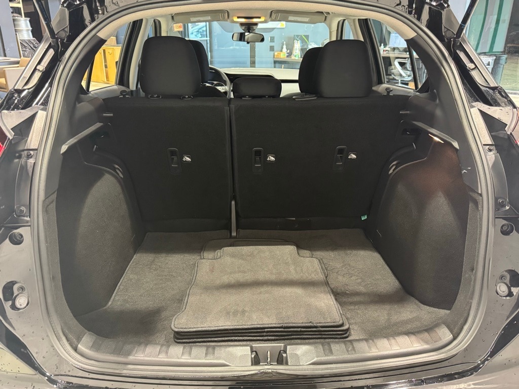 2023 NISSAN KICKS - Image 27