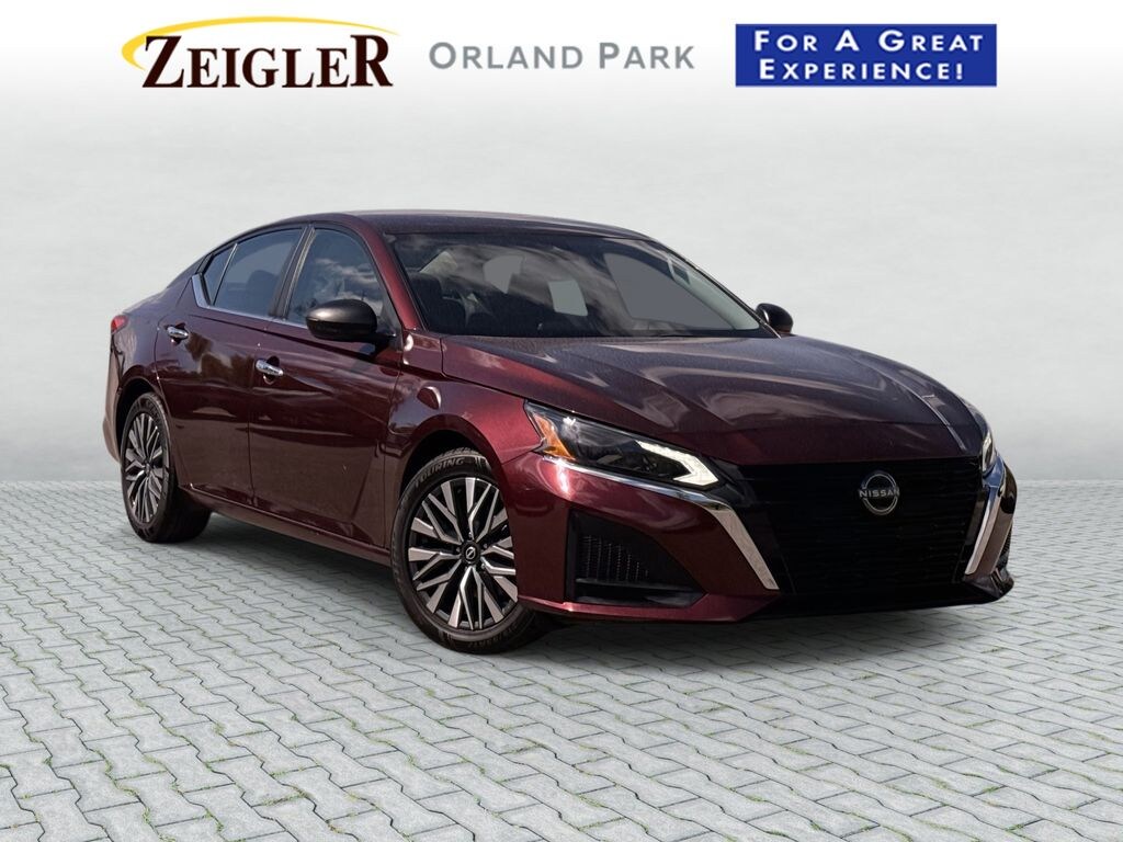 Certified 2024 Nissan Altima 2.5 SV Sedan