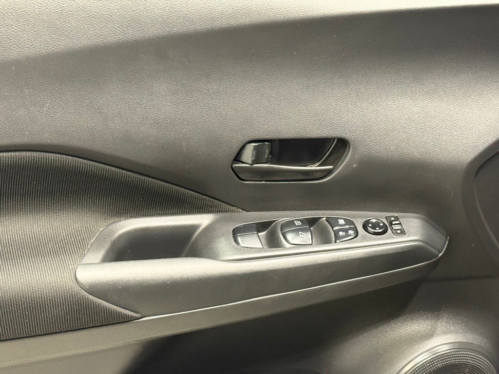 2024 NISSAN KICKS - Image 18