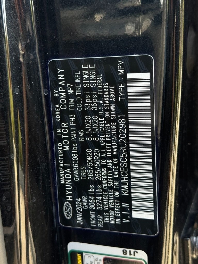 2024 GENESIS GV80 - Image 36