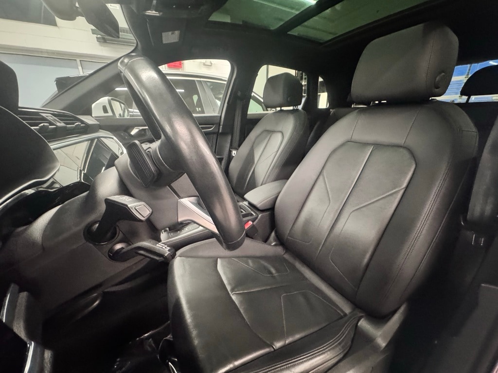 2023 AUDI Q3 - Image 19