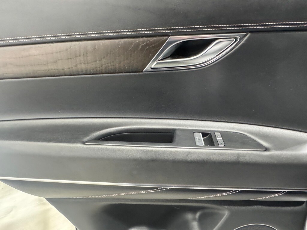 2024 GENESIS GV80 - Image 22