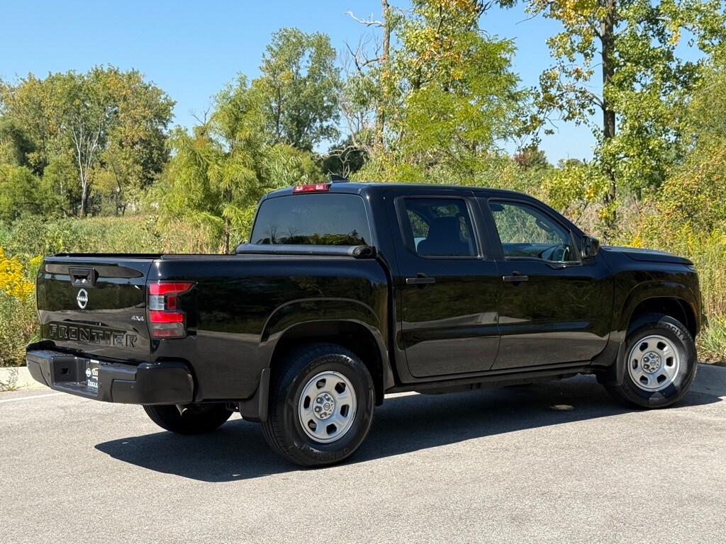 2022 Nissan Frontier S Crew Cab photo 4