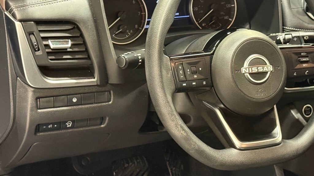 2023 NISSAN ROGUE - Image 16