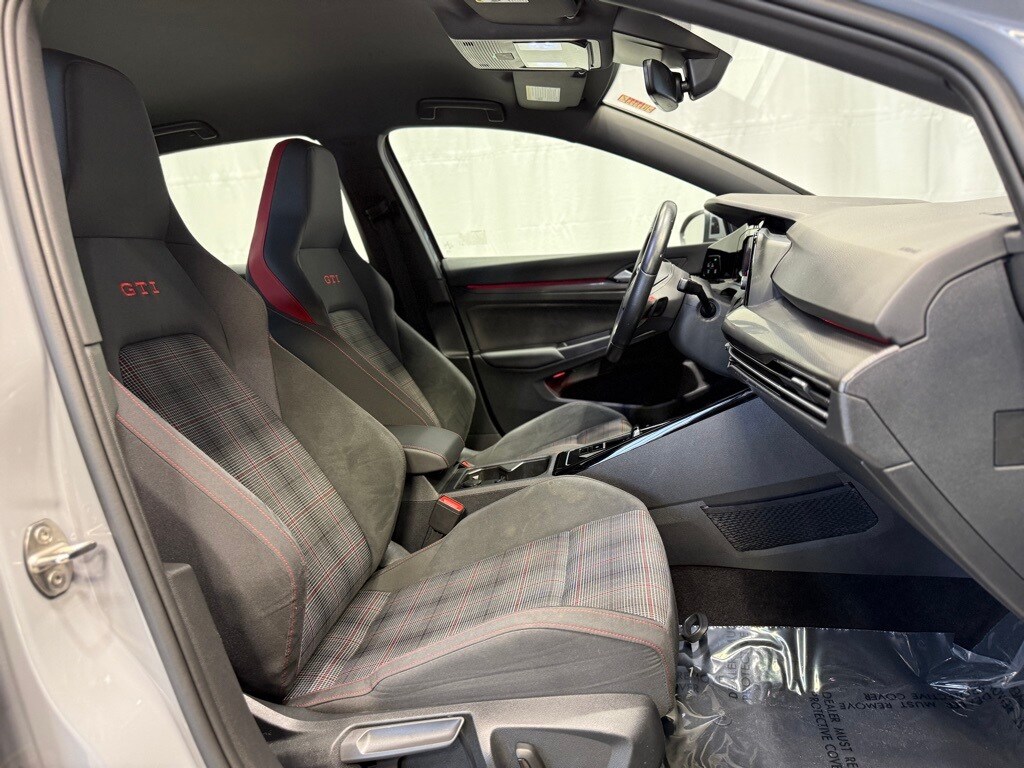 2024 VOLKSWAGEN GOLF GTI - Image 35