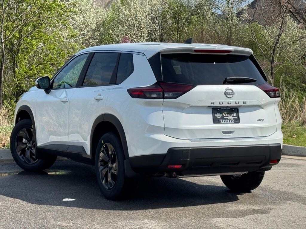 New 2026 Nissan Rogue SV SUV