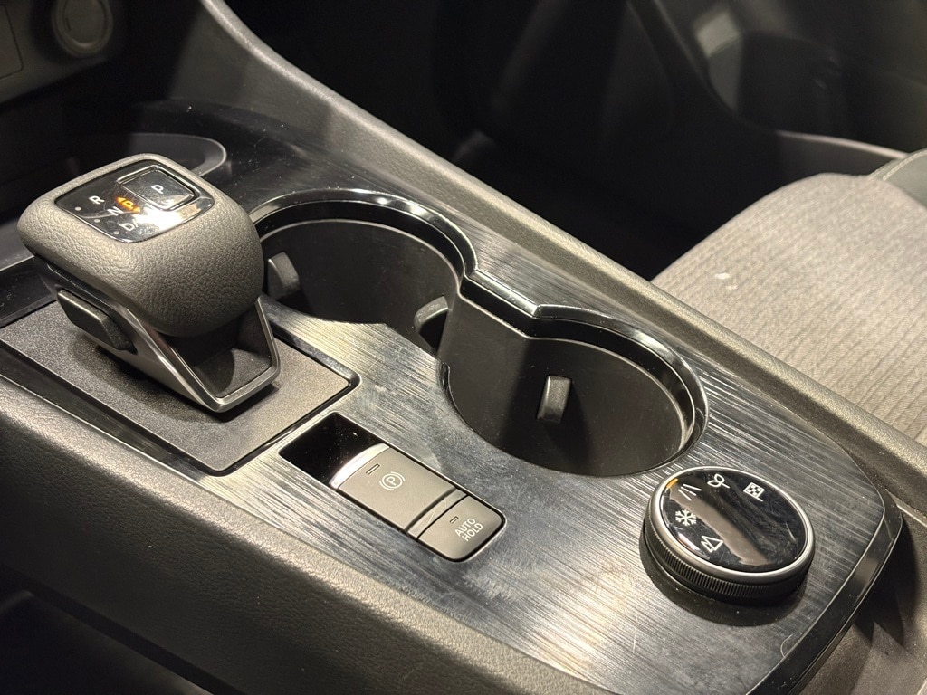 2023 NISSAN ROGUE - Image 11