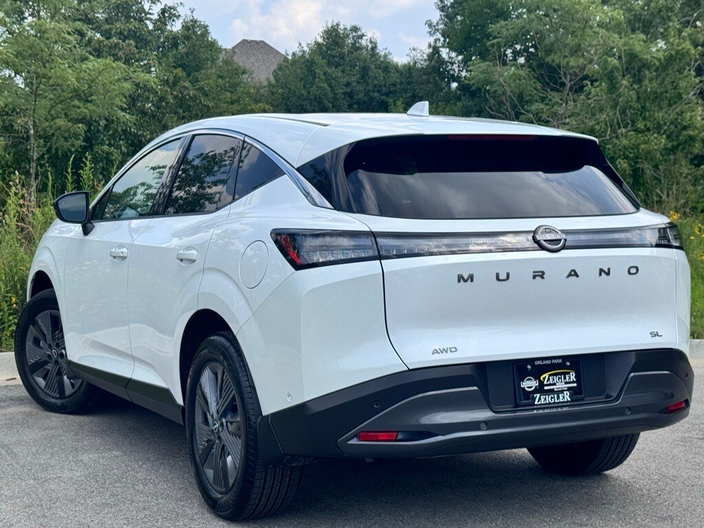 2025 Nissan Murano SL photo 2