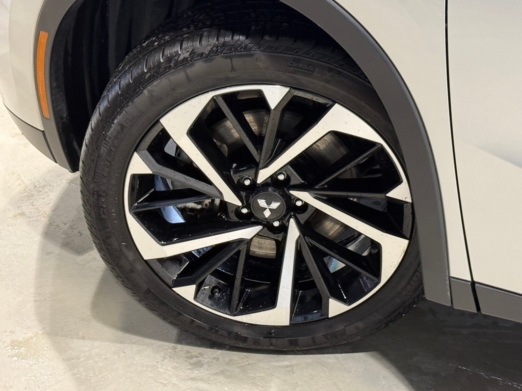 2024 MITSUBISHI OUTLANDER - Image 16
