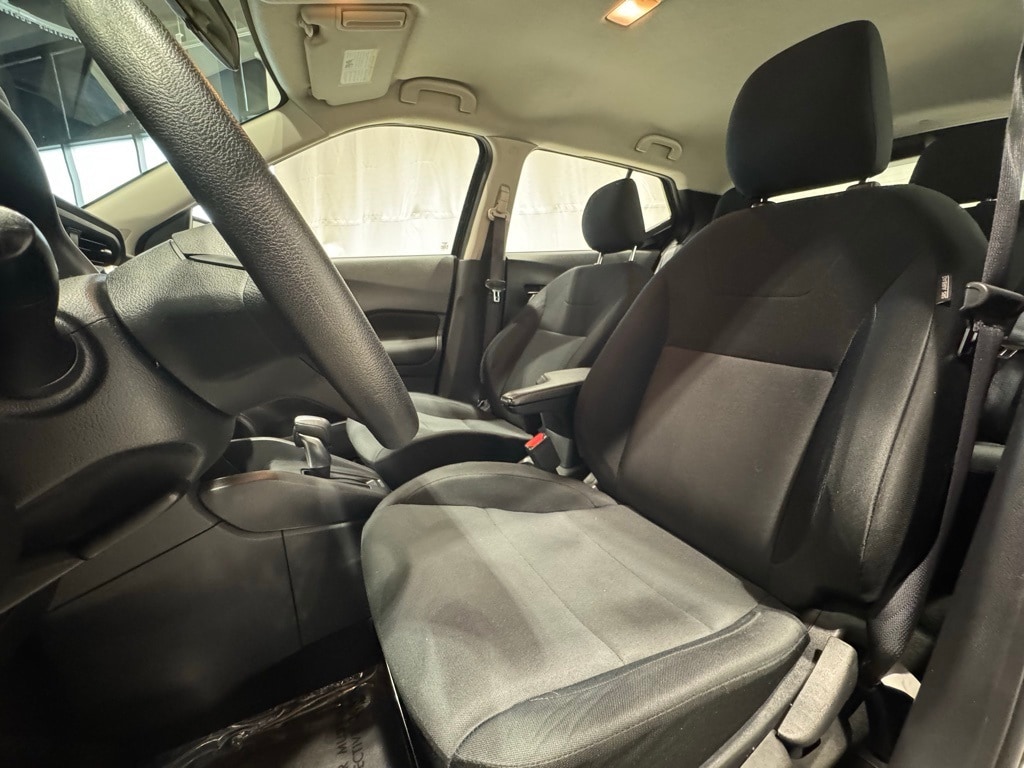 2023 NISSAN KICKS - Image 19