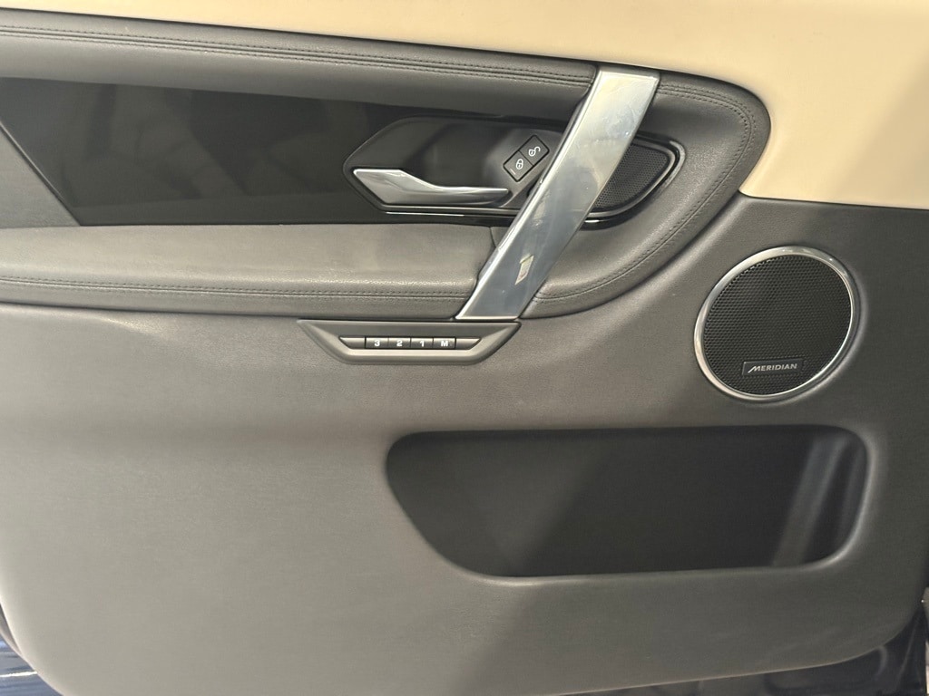 2020 LAND ROVER DISCOVERY SPORT - Image 17