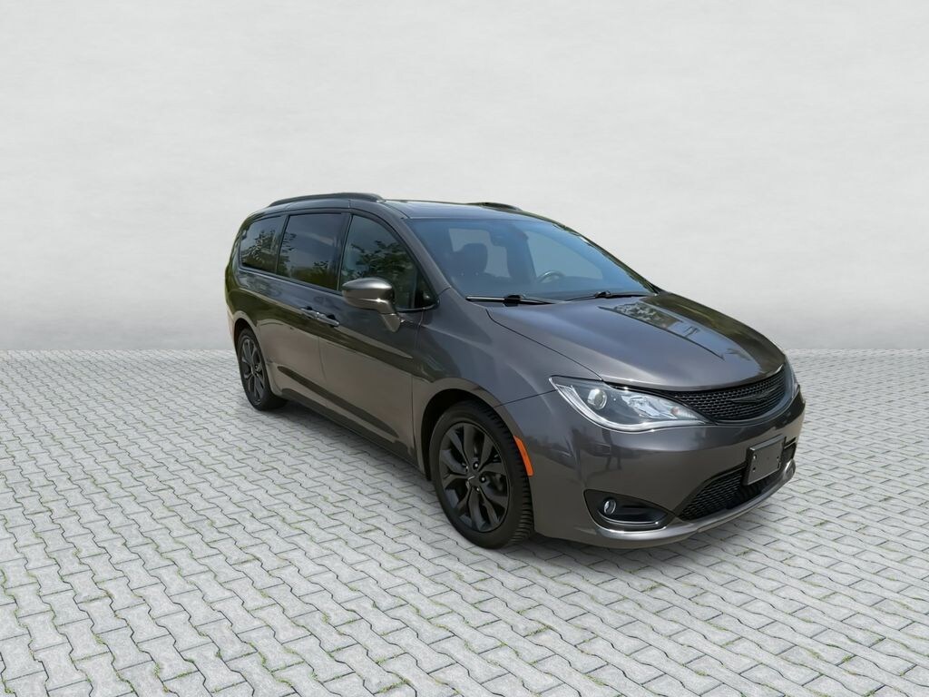 Used 2019 Chrysler Pacifica Touring L Plus Van Passenger Van