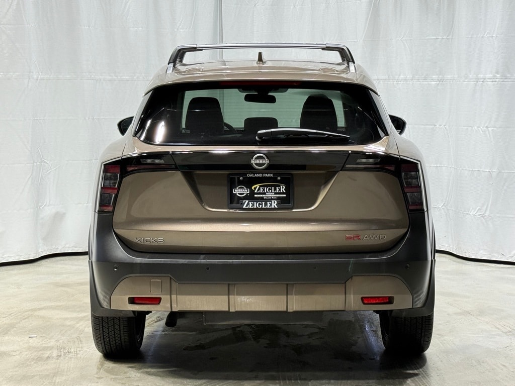 2025 NISSAN KICKS MPV - Image 5