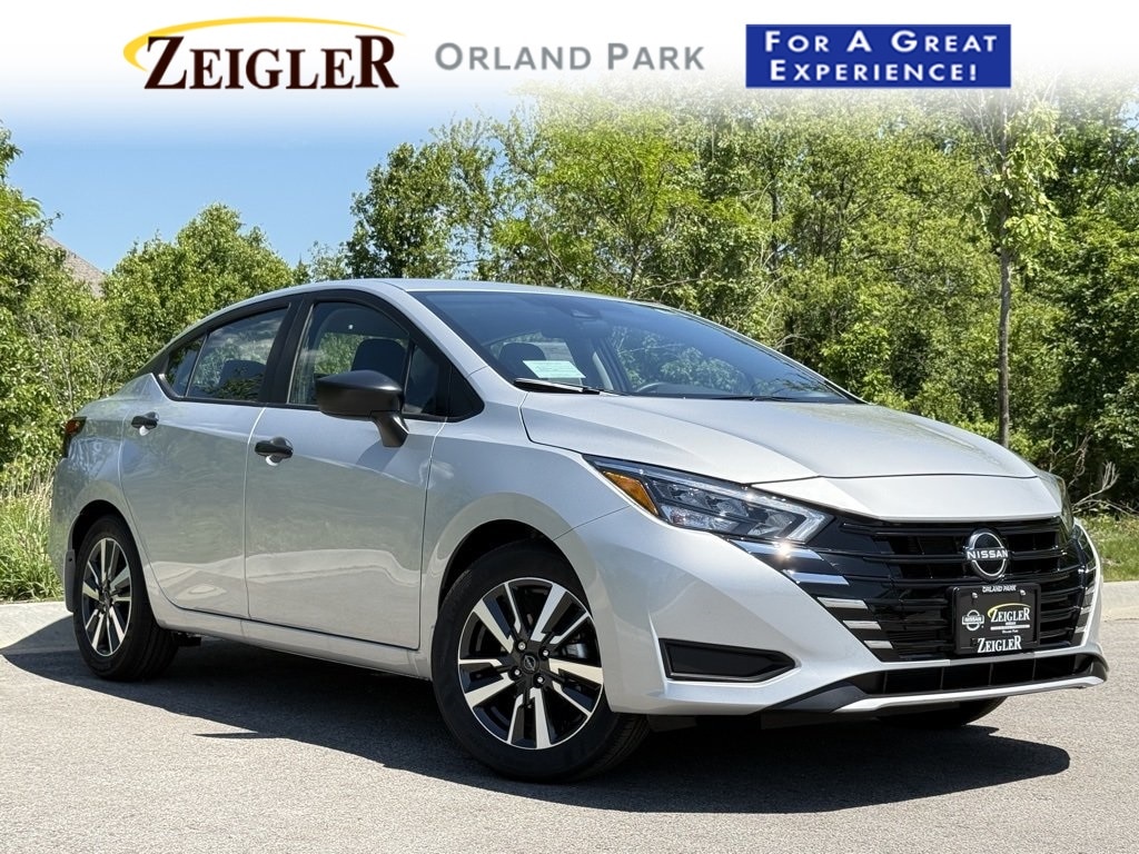 2025 NISSAN VERSA - Image 1