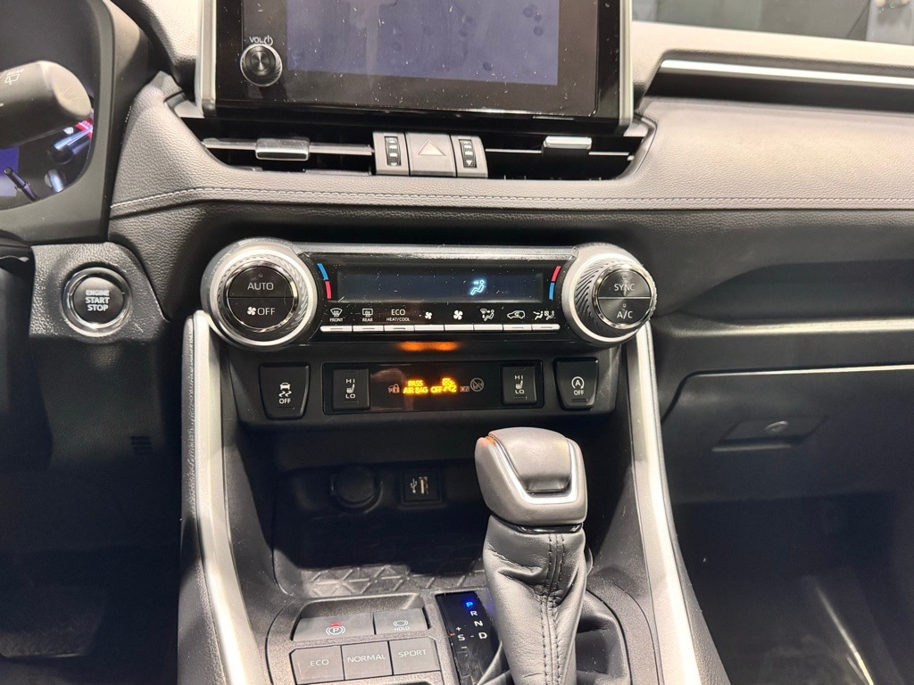 2023 TOYOTA RAV4 - Image 9