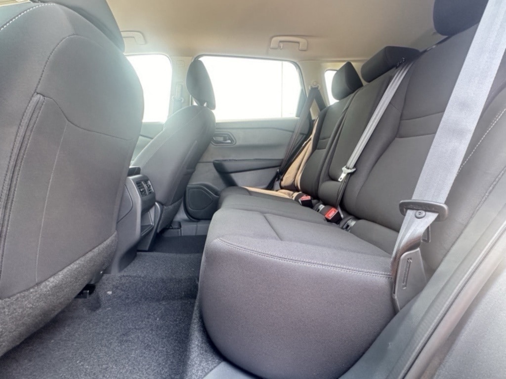 2025 NISSAN ROGUE - Image 19