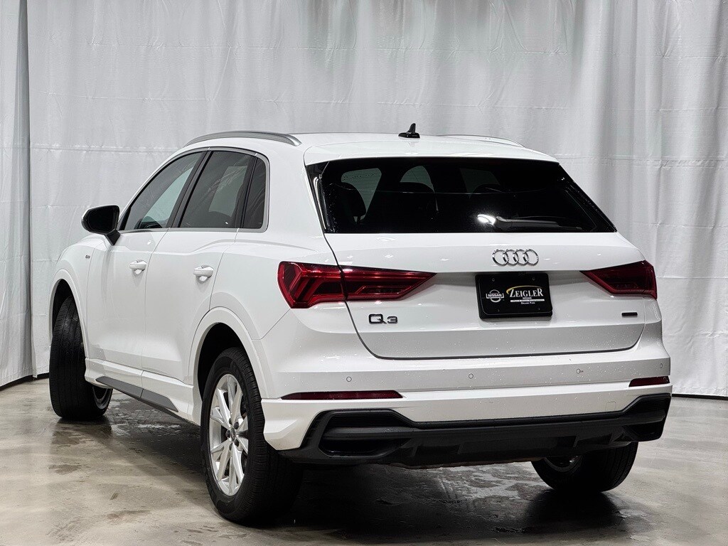 2023 AUDI Q3 - Image 4