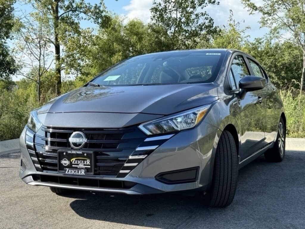 New 2025 Nissan Versa 1.6 SV Sedan