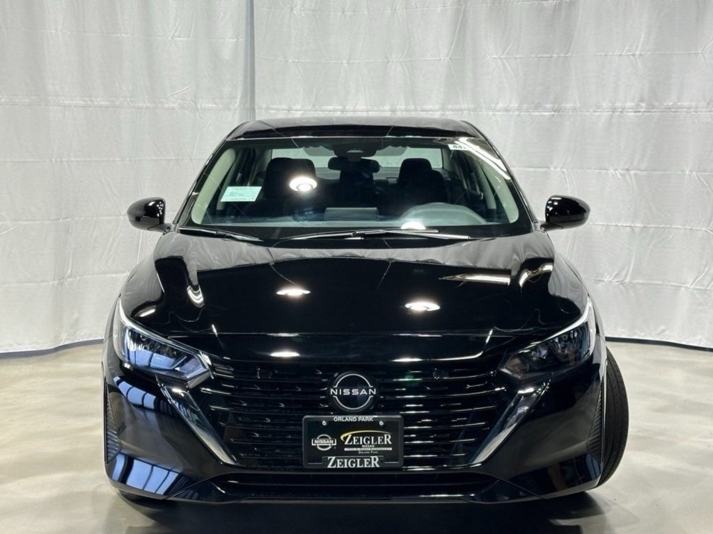 New 2025 Nissan Sentra SV Sedan