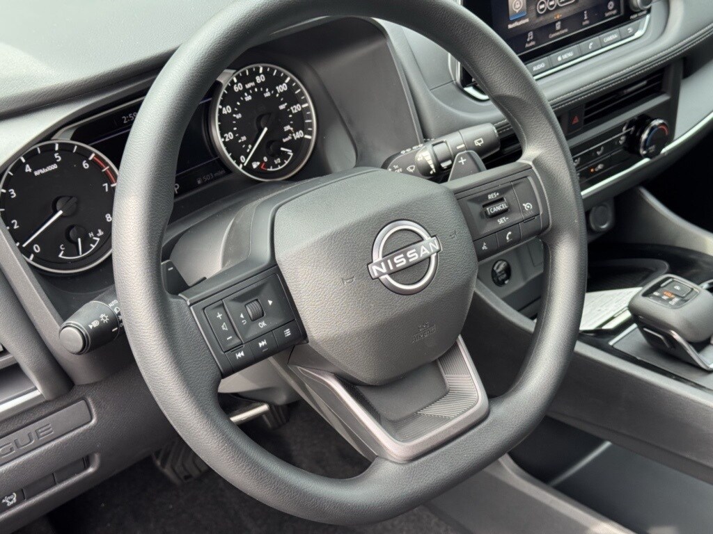 2025 NISSAN ROGUE - Image 14