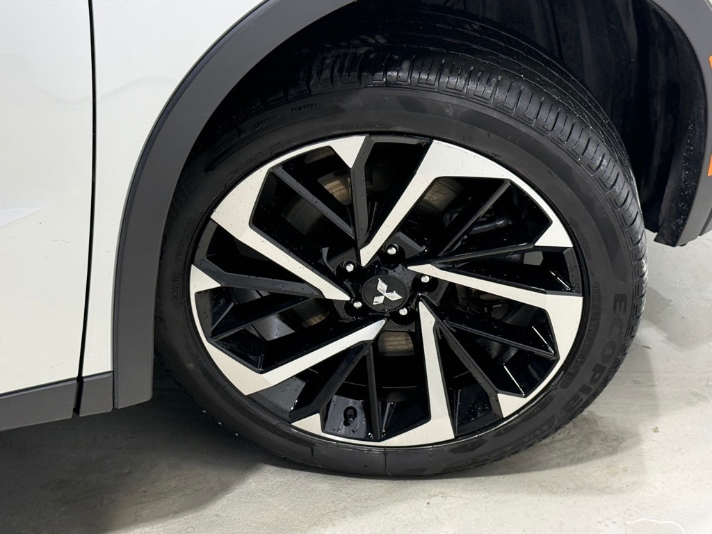 2024 MITSUBISHI OUTLANDER - Image 13